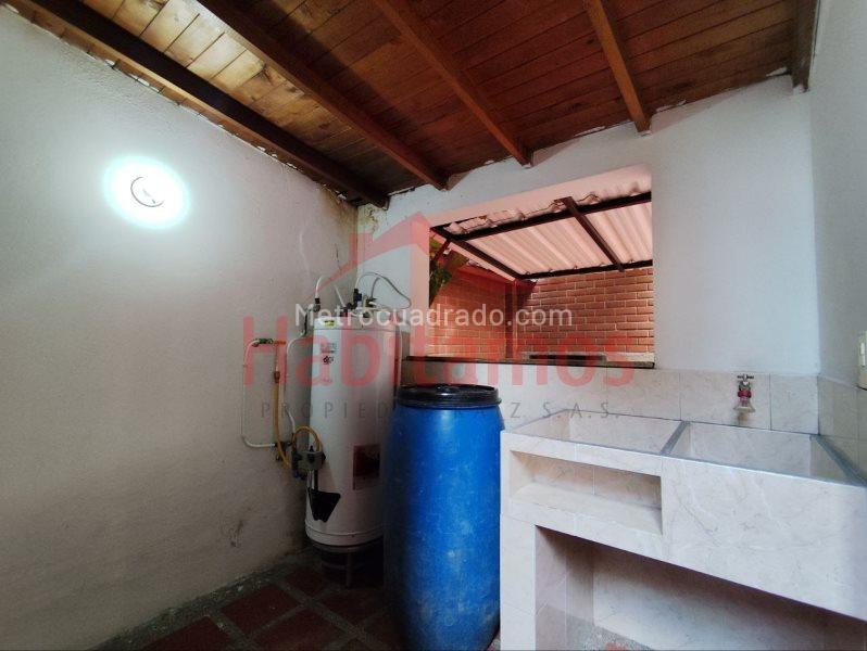 Spacious 4BR House in Belen - 7