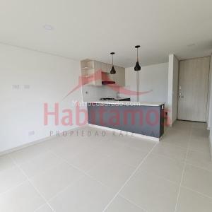 Apartamento de 3 alcobas en venta en Pilsen, Itagüí, 71 m² · foto 3 de 19