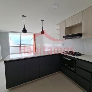 Apartamento de 3 alcobas en venta en Pilsen, Itagüí, 71 m² · foto 6 de 19