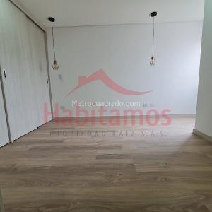 Apartamento de 3 alcobas en venta en Pilsen, Itagüí, 71 m² · foto 10 de 19