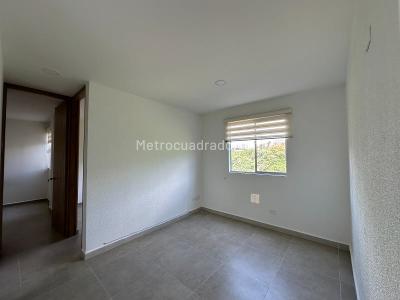 Apartamento de 2 alcobas en venta en Fontibon, Rionegro, 60 m² · foto 3 de 20