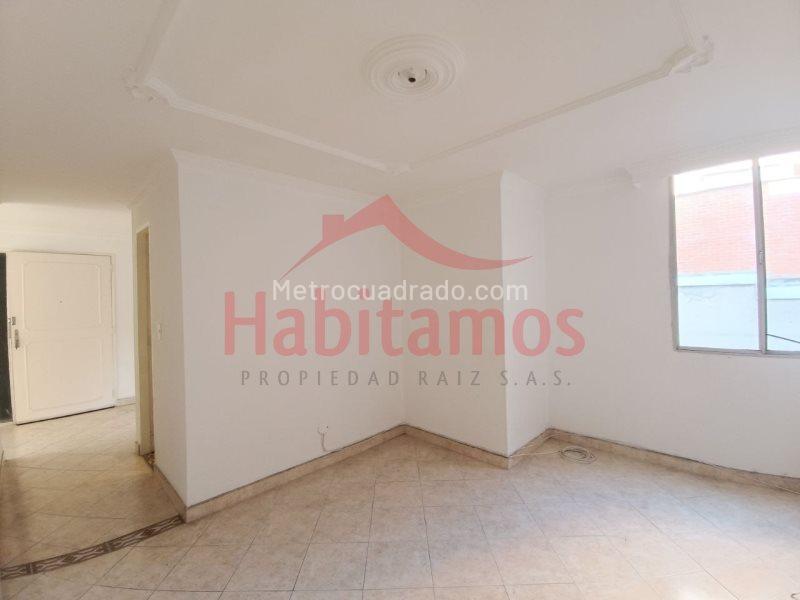 Apartamento Amplio de 3 Alcobas en Laureles - 5