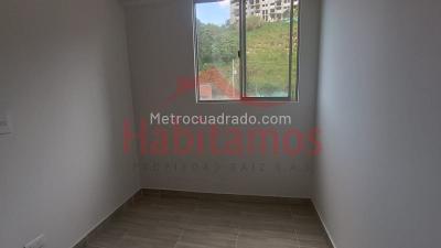 Apartamento de 3 alcobas en venta en Vegas De San Jose, Sabaneta, 55 m² · foto 12 de 16