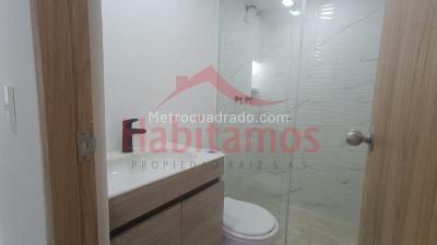 Apartamento de 3 alcobas en venta en Vegas De San Jose, Sabaneta, 55 m² · foto 14 de 16