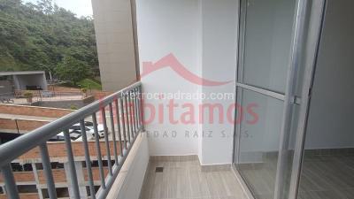 Apartamento de 3 alcobas en venta en Vegas De San Jose, Sabaneta, 55 m² · foto 15 de 16