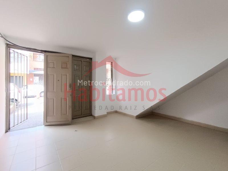 3BR House for Rent in Barrio Cristbal, Medellín