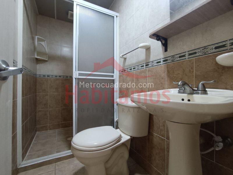 Casa en Arriendo de 3 Alcobas en Barrio Cristóbal, Medellín - 6