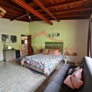 Casa de 3 alcobas en venta en Vereda El Patio, Medellín, 221 m² · foto 11 de 18
