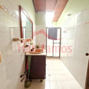 Casa de 3 alcobas en venta en Vereda El Patio, Medellín, 221 m² · foto 14 de 18