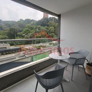 Apartamento de 3 alcobas en arriendo en El Poblado, Medellín, 85 m² · foto 7 de 16