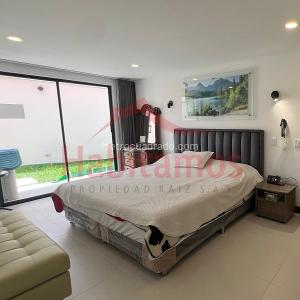 Casa de 4 alcobas en venta en San Antonio De Pereira, Rionegro, 232 m² · foto 5 de 19