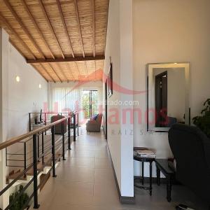Casa de 4 alcobas en venta en San Antonio De Pereira, Rionegro, 232 m² · foto 10 de 19