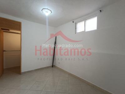 Casa de 3 alcobas en arriendo en El Salvador, Medellín, 81 m² · foto 5 de 13