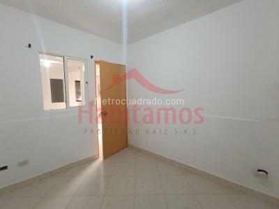 Casa de 3 alcobas en arriendo en El Salvador, Medellín, 81 m² · foto 7 de 13