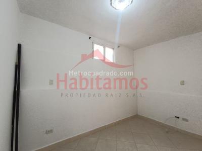 Casa de 3 alcobas en arriendo en El Salvador, Medellín, 81 m² · foto 8 de 13