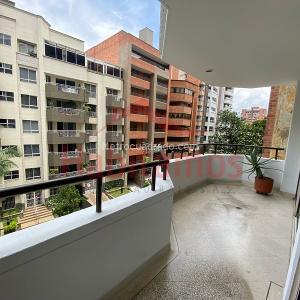 Apartamento en venta en Laureles, Medellín · foto 4 de 20
