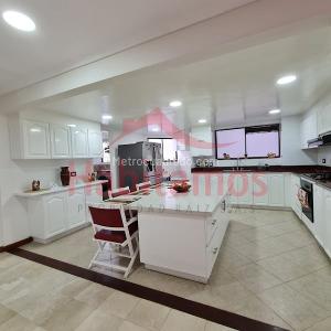 Apartamento en venta en El Poblado, Medellín · foto 7 de 20
