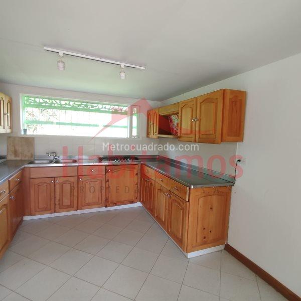 4BR Finca in El Capiro (5000 m²) - 3