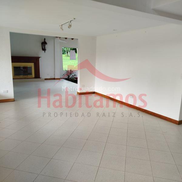 4BR Finca in El Capiro (5000 m²) - 5