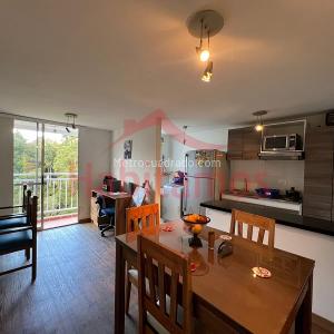 Apartamento de 2 alcobas en venta en Santa Ana, Rionegro, 50 m² · foto 2 de 13