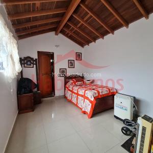 Apartamento de 3 alcobas en venta en Los Naranjos, Envigado, 120 m² · foto 10 de 12