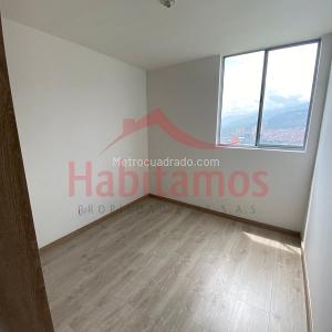 Apartamento de 3 alcobas en venta en Amazonia, Bello, 61 m² · foto 11 de 19