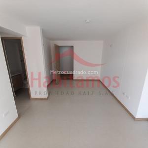Apartamento de 2 alcobas en venta en Santa Ana, Bello, 62 m² · foto 2 de 16