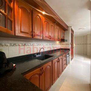 Apartamento de 5 alcobas en venta en Laureles, Medellín, 220 m² · foto 5 de 20
