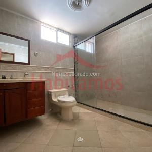 Apartamento de 5 alcobas en venta en Laureles, Medellín, 220 m² · foto 14 de 20