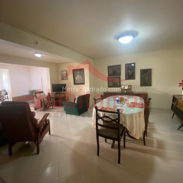 Spacious 4BR House in El Velodromo - 7