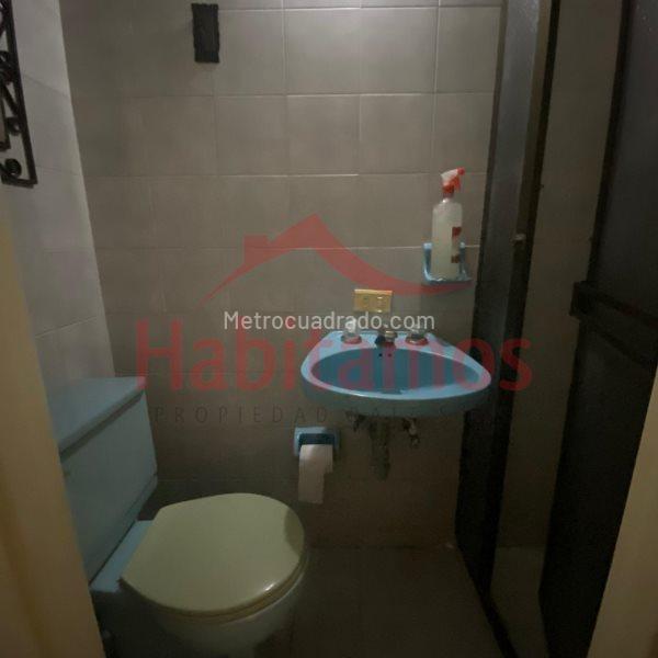 Spacious 4BR House in El Velodromo - 8