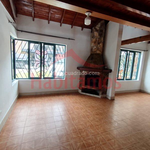 3BR House in Santa Ana (1200 m²) - 2