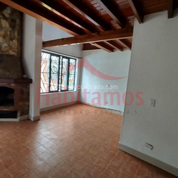 3BR House in Santa Ana (1200 m²) - 4