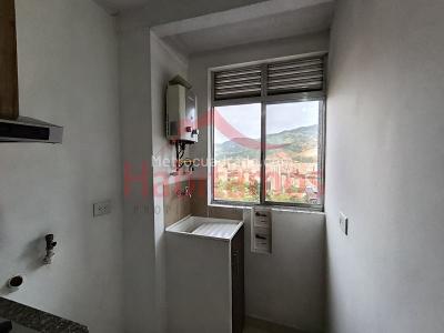 Apartamento de 3 alcobas en arriendo en Cabañitas, Bello, 57 m² · foto 5 de 20