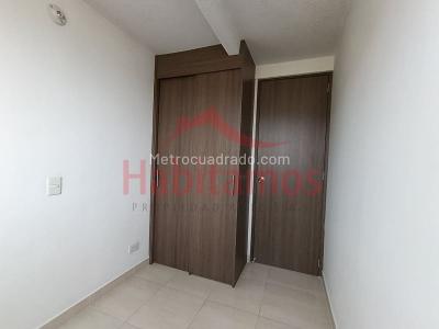 Apartamento de 3 alcobas en arriendo en Cabañitas, Bello, 57 m² · foto 10 de 20