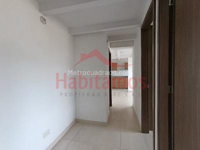 Apartamento de 3 alcobas en arriendo en Cabañitas, Bello, 57 m² · foto 11 de 20
