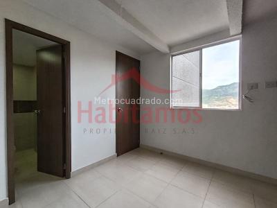 Apartamento de 3 alcobas en arriendo en Cabañitas, Bello, 57 m² · foto 13 de 20