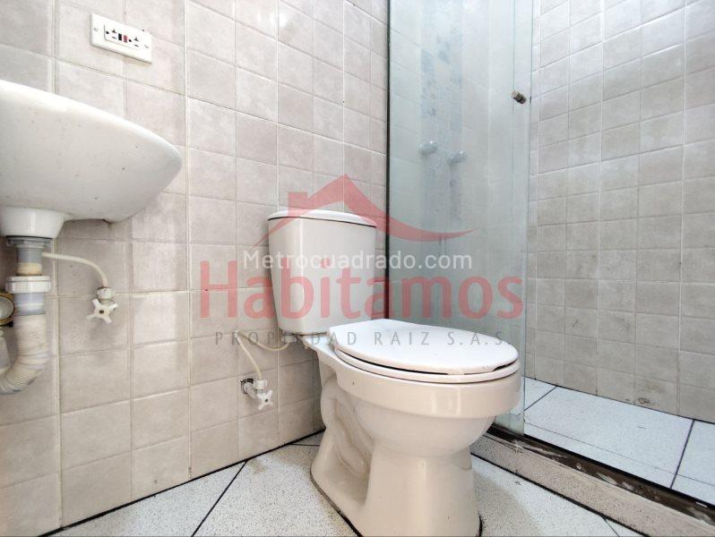 Apartamento Cómodo de 3 Alcobas en Prado Centro - 2