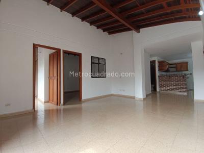 Apartamento de 3 alcobas en arriendo en Florida Nueva, Medellín, 90 m² · foto 2 de 11