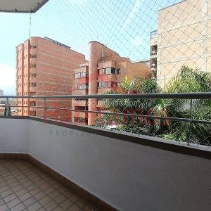 Apartamento de 3 alcobas en venta en Lorena, Medellín, 88 m² · foto 3 de 20