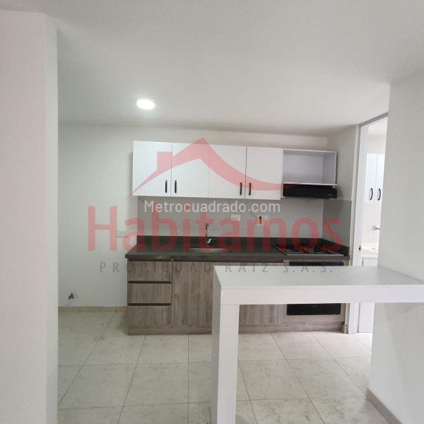 Luxury 3BR Apartment with City Views in El Poblado - 2