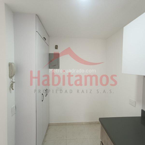 Luxury 3BR Apartment with City Views in El Poblado - 3