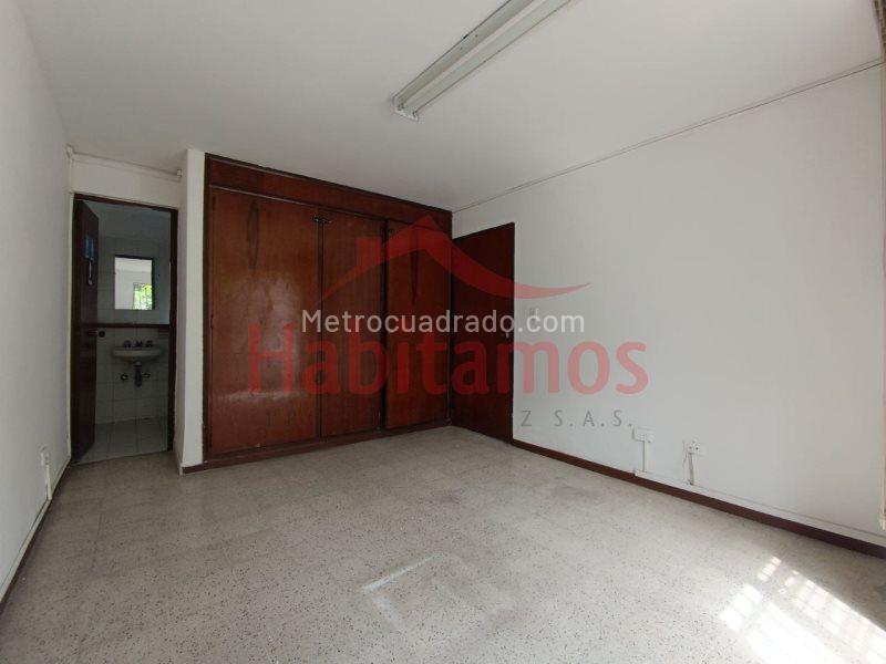 Casa Amplia de 4 Alcobas en Arriendo en Belén - 4