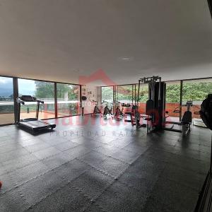 Apartamento de 2 alcobas en venta en El Poblado, Medellín, 130 m² · foto 19 de 20