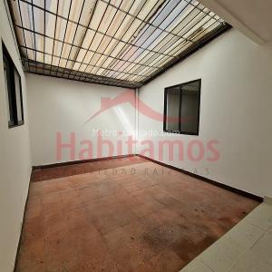 Casa de 5 alcobas en venta en El Poblado, Medellín, 305 m² · foto 8 de 20