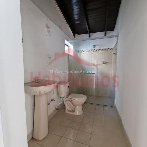 Casa de 5 alcobas en venta en El Poblado, Medellín, 305 m² · foto 14 de 20