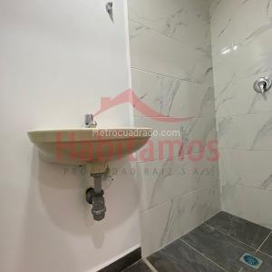 Apartamento en venta en Laureles, Medellín · foto 15 de 20