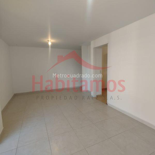 Apartamento Estiloso de 3 Alcobas con Gimnasio en El Poblado - 3