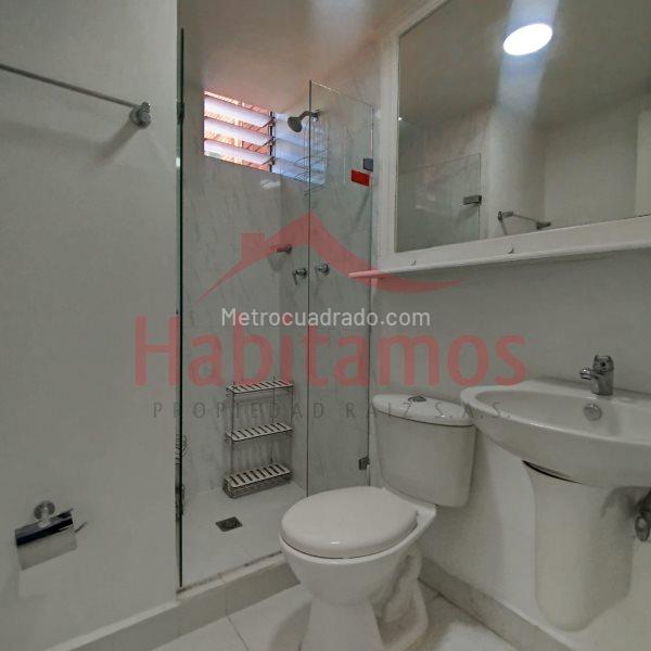 Apartamento Estiloso de 3 Alcobas con Gimnasio en El Poblado - 6