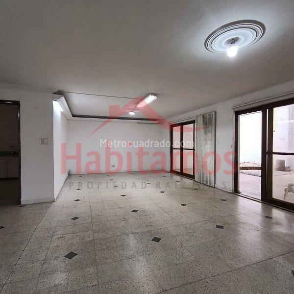 4BR House in Los Conquistadores (450 m²)